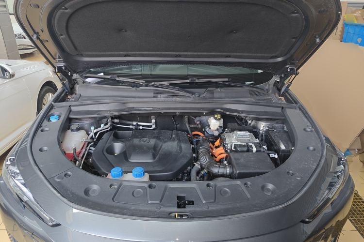 Used CHANGAN UNI-K iDD 2024 ZhiDian iDD 1.5T 135km Smart Leading Model Engine Bay
