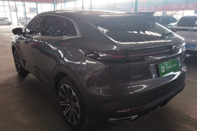 Used CHANGAN UNI-K iDD 2024 ZhiDian iDD 1.5T 135km Smart Leading Model Exterior 3