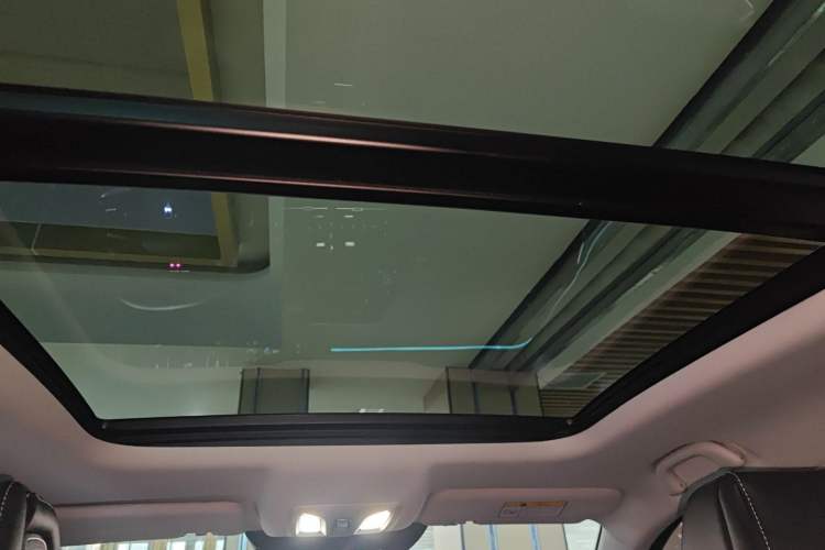 Used CHANGAN UNI-K iDD 2024 ZhiDian iDD 1.5T 135km Smart Leading Model Headliner