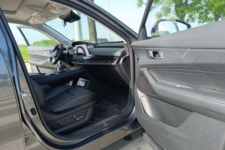 Used CHANGAN UNI-K iDD 2024 Chuzhi iDD 1.5T 135km Smart & Fun Model Interior 4
