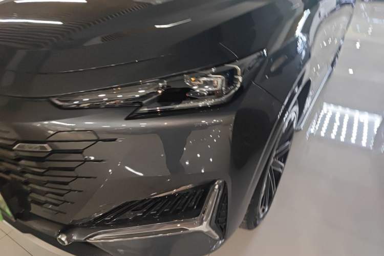 Used CHANGAN UNI-K iDD 2024 ZhiDian iDD 1.5T 135km Smart Leading Model Left Front Headlight