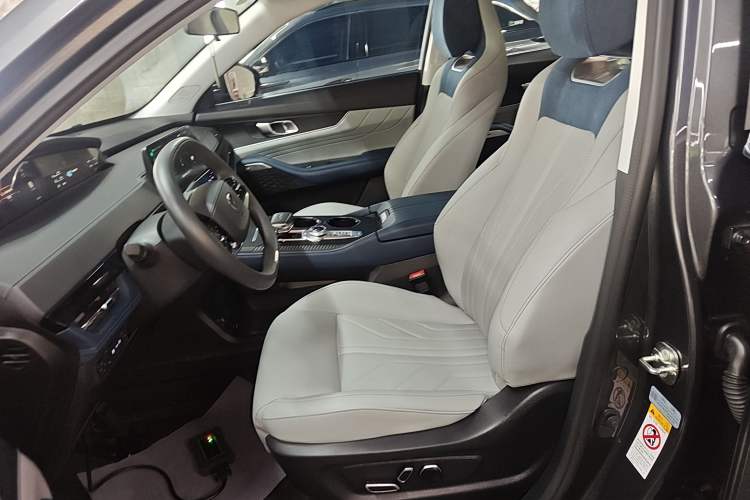 Used CHANGAN UNI-K iDD 2024 Smart Electric iDD 1.5T 135km Smart Enjoyment Model Left Front Seat