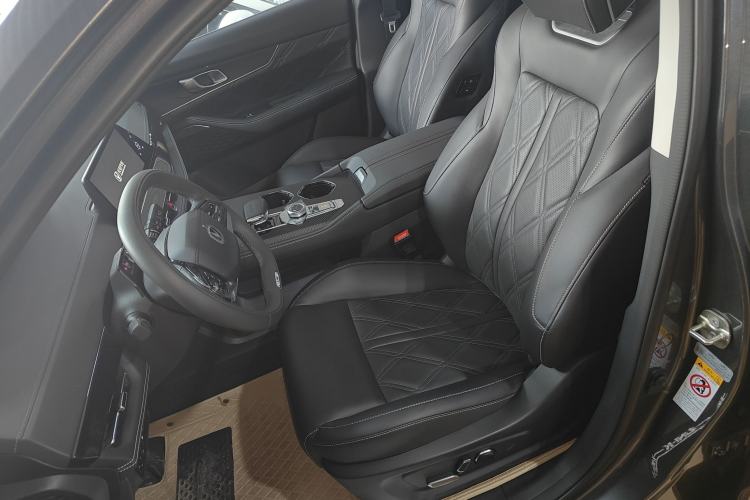 Used CHANGAN UNI-K iDD 2024 ZhiDian iDD 1.5T 135km Smart Leading Model Left Front Seat