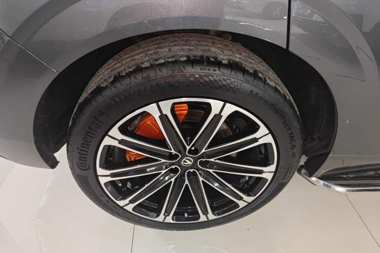 Used CHANGAN UNI-K iDD 2024 ZhiDian iDD 1.5T 135km Smart Leading Model Right Rear Wheel Hub