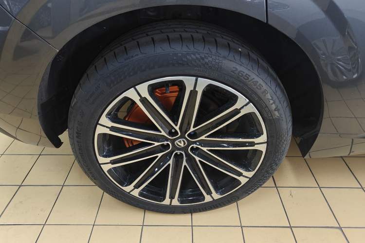 Used CHANGAN UNI-K iDD 2024 ZhiDian iDD 1.5T 135km Smart Leading Model Right Rear Wheel Hub