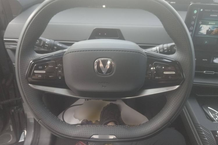 Used CHANGAN UNI-K iDD 2024 ZhiDian iDD 1.5T 135km Smart Leading Model Steering Wheel