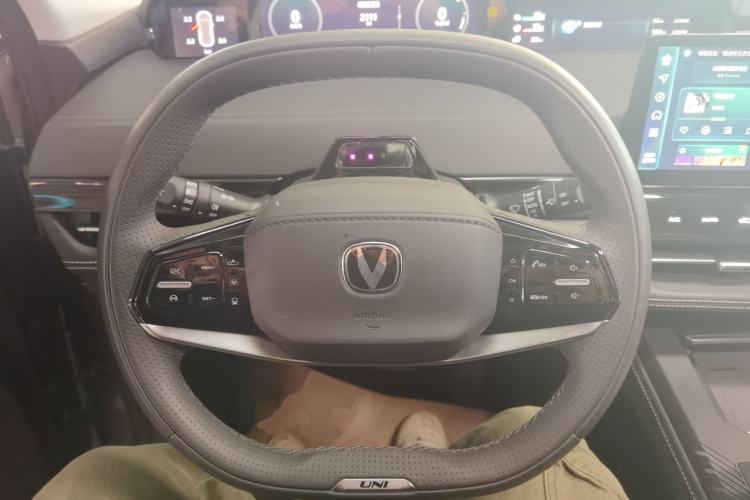 Used CHANGAN UNI-K iDD 2024 ZhiDian iDD 1.5T 135km Smart Leading Model Steering Wheel