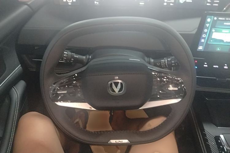 Used CHANGAN UNI-K iDD 2024 Chuzhi iDD 1.5T 135km Smart & Fun Model Steering Wheel