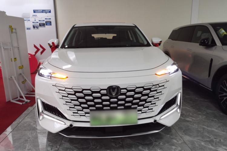 Used CHANGAN UNI-K iDD 2024 ZhiDian iDD 1.5T 135km Smart Leading Model Exterior 1