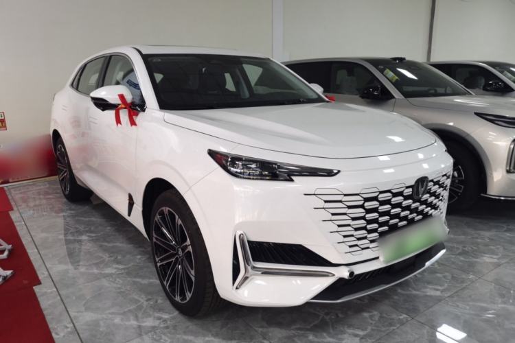 Used CHANGAN UNI-K iDD 2024 ZhiDian iDD 1.5T 135km Smart Leading Model Exterior 2