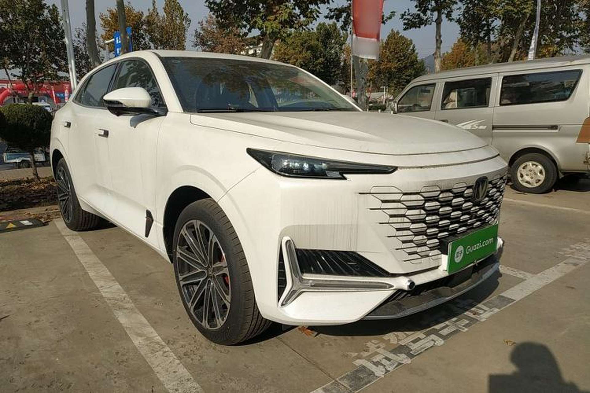 Used CHANGAN UNI-K iDD 2024 ZhiDian iDD 1.5T 135km Smart Leading Model Front Right 45 Deg