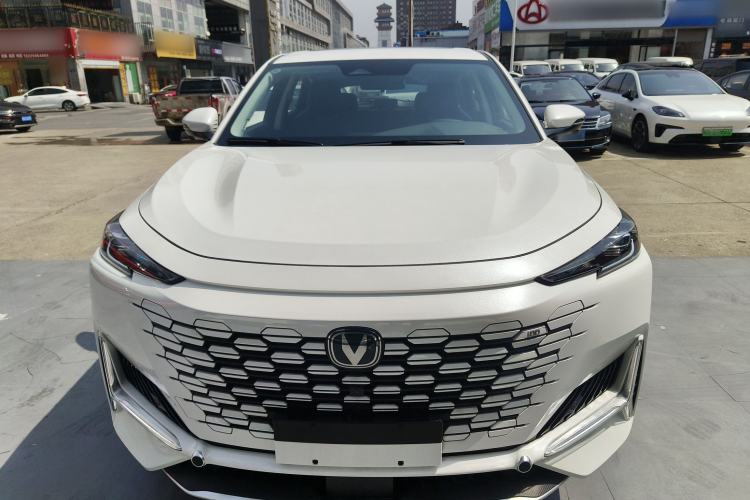 Used CHANGAN UNI-K iDD 2024 ZhiDian iDD 1.5T 135km Smart Leading Model Front