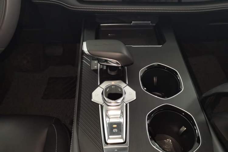 Used CHANGAN UNI-K iDD 2024 ZhiDian iDD 1.5T 135km Smart Leading Model Gear Lever