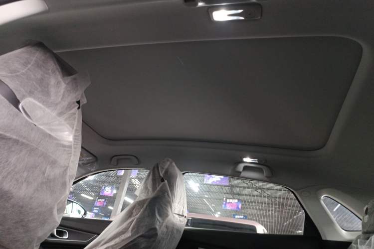 Used CHANGAN UNI-K iDD 2024 Chuzhi iDD 1.5T 135km Smart & Fun Model Headliner