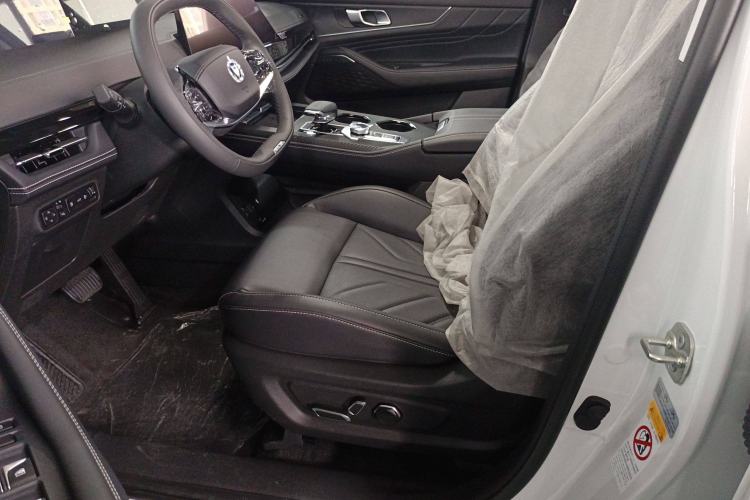 Used CHANGAN UNI-K iDD 2024 Chuzhi iDD 1.5T 135km Smart & Fun Model Left Front Seat
