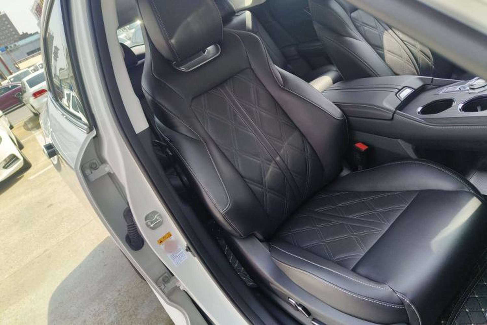 Used CHANGAN UNI-K iDD 2024 ZhiDian iDD 1.5T 135km Smart Leading Model Right Front Seat