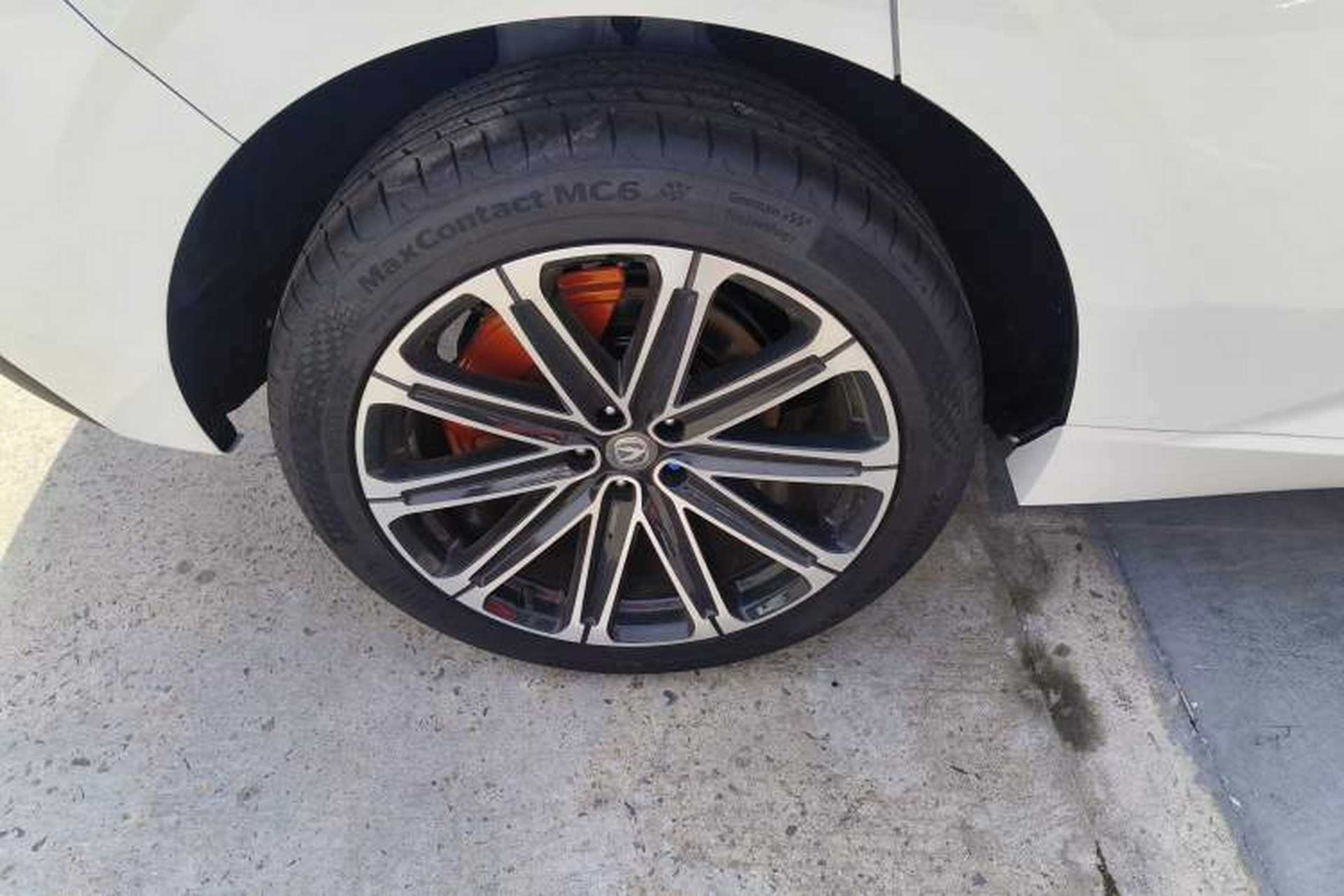 Used CHANGAN UNI-K iDD 2024 ZhiDian iDD 1.5T 135km Smart Leading Model Right Rear Wheel Hub