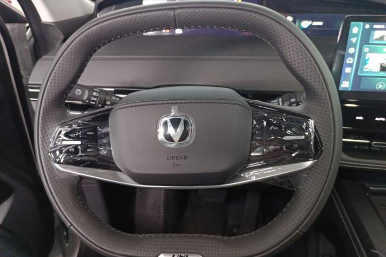 Used CHANGAN UNI-K iDD 2024 Chuzhi iDD 1.5T 135km Smart & Fun Model Steering Wheel