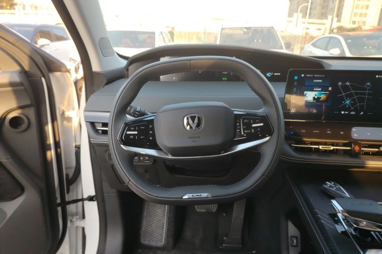Used CHANGAN UNI-K iDD 2024 Chuzhi iDD 1.5T 135km Smart & Fun Model Steering Wheel