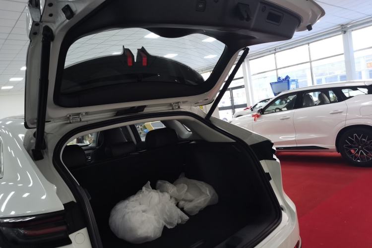 Used CHANGAN UNI-K iDD 2024 ZhiDian iDD 1.5T 135km Smart Leading Model Trunk