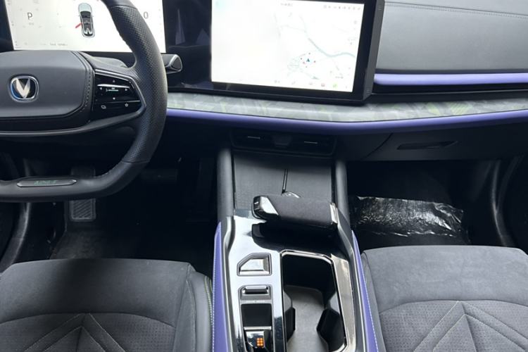 Used CHANGAN UNI-T 2023 2nd Generation 1.5T Sport Edition Flagship Version Interior 3