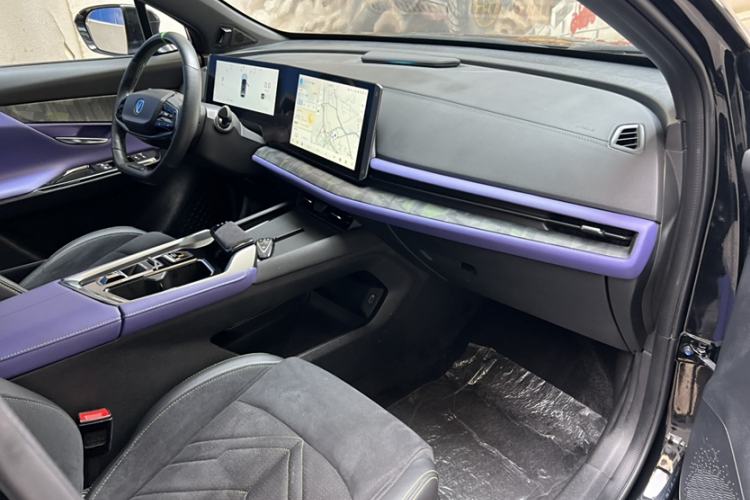 Used CHANGAN UNI-T 2023 2nd Generation 1.5T Sport Edition Flagship Version Interior 9
