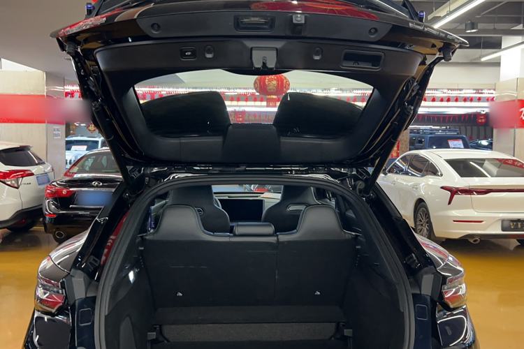 Used CHANGAN UNI-T 2023 2nd Generation 1.5T Sport Edition Flagship Version Trunk