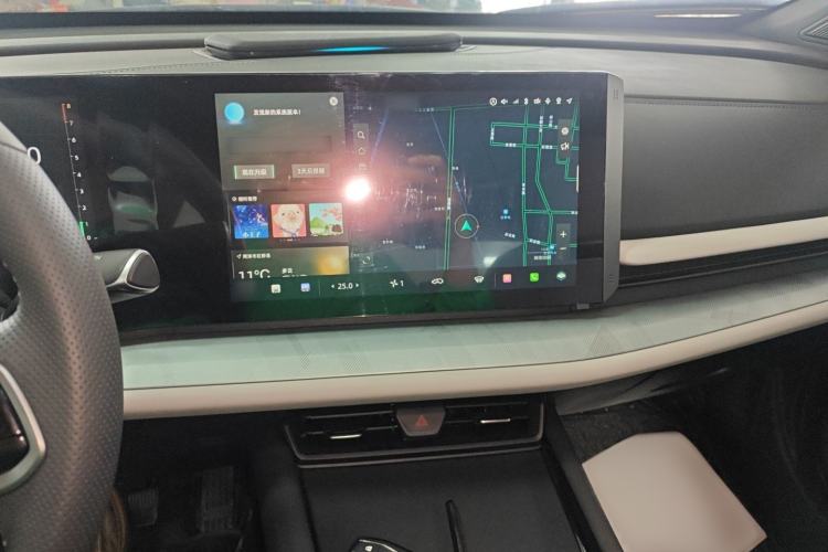 Used CHANGAN UNI-T 2023 Second-Generation 1.5T Prestige Model Audio And AC Panel