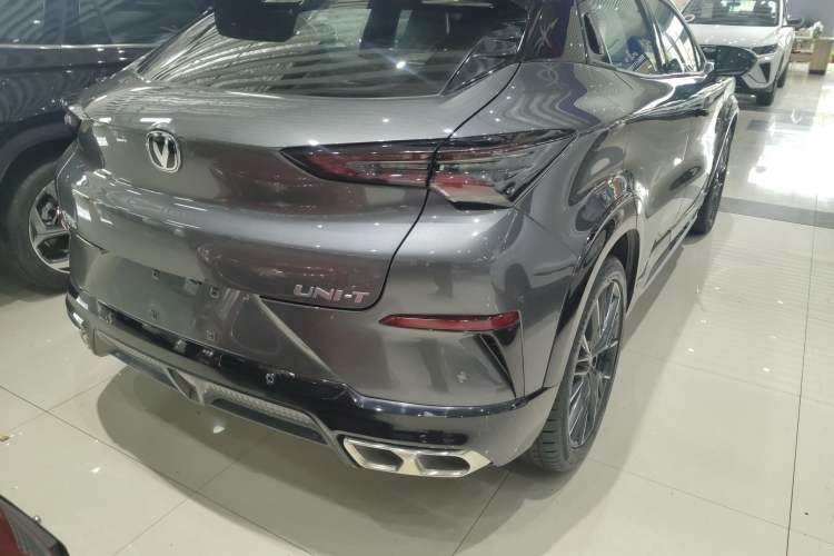 Used CHANGAN UNI-T 2023 Second-Generation 1.5T Prestige Model Exterior 3