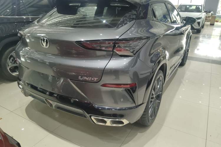 Used CHANGAN UNI-T 2023 Second-Generation 1.5T Prestige Model Exterior 4
