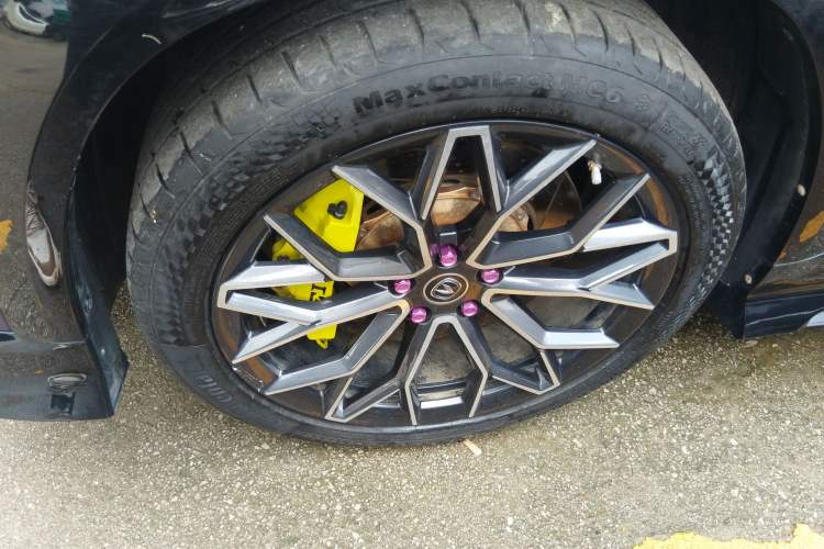 Used CHANGAN UNI-T 2020 1.5T Flagship Version Left Front Wheel Hub