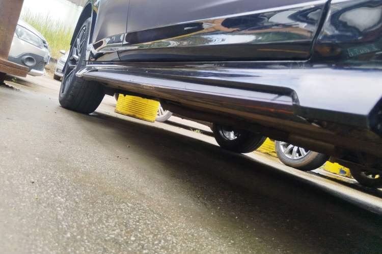 Used CHANGAN UNI-T 2020 1.5T Flagship Version Right Side Sill