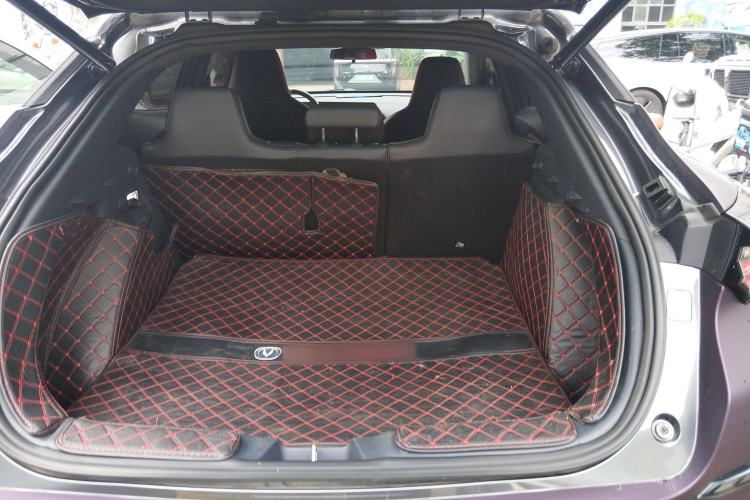Used CHANGAN UNI-T 2020 1.5T Flagship Version Trunk