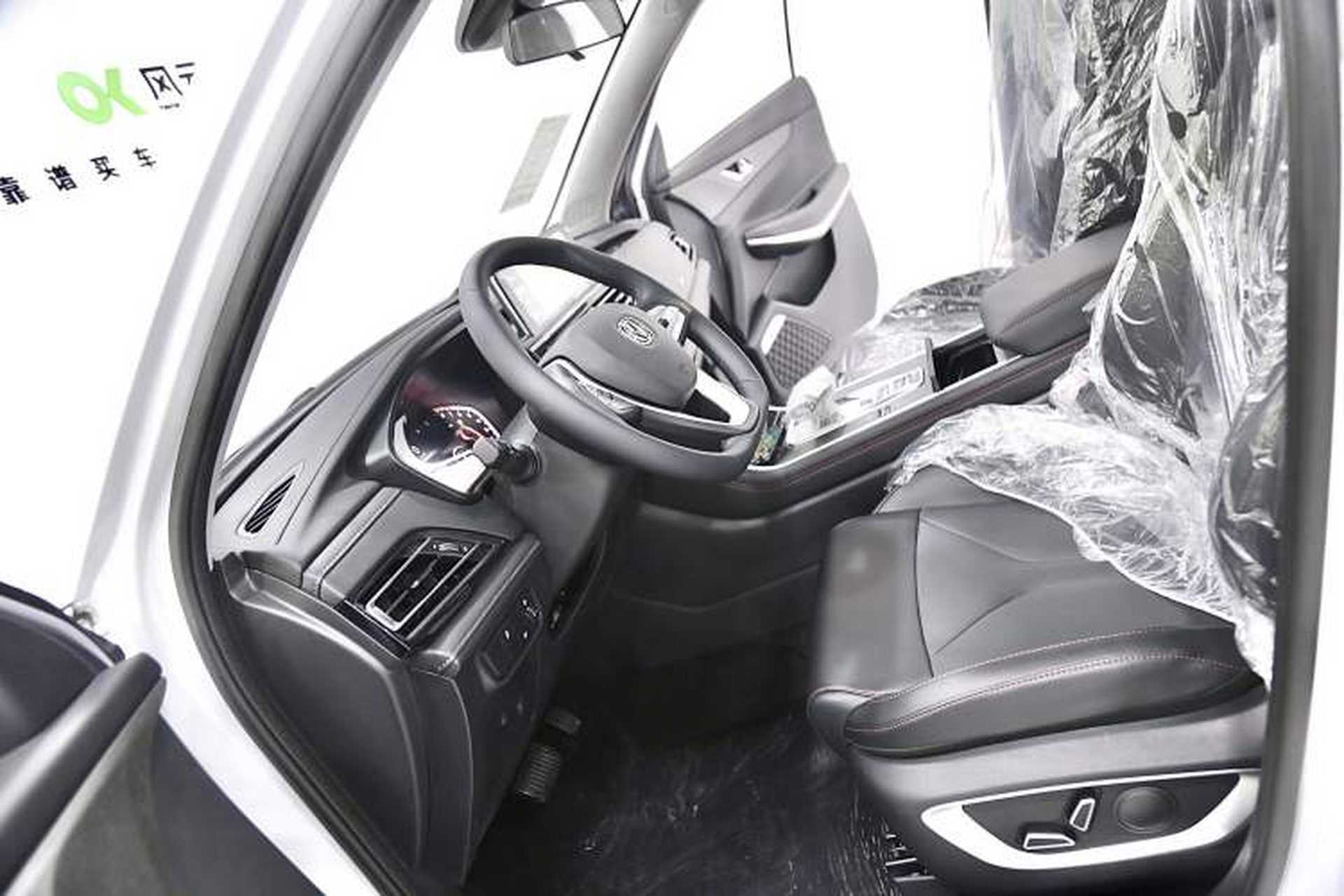 Used CHANGAN UNI-T 2023 Second-Generation 1.5T Prestige Model Interior 2