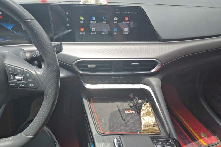 Used CHANGAN UNI-T 2020 1.5T Flagship Version Audio And AC Panel