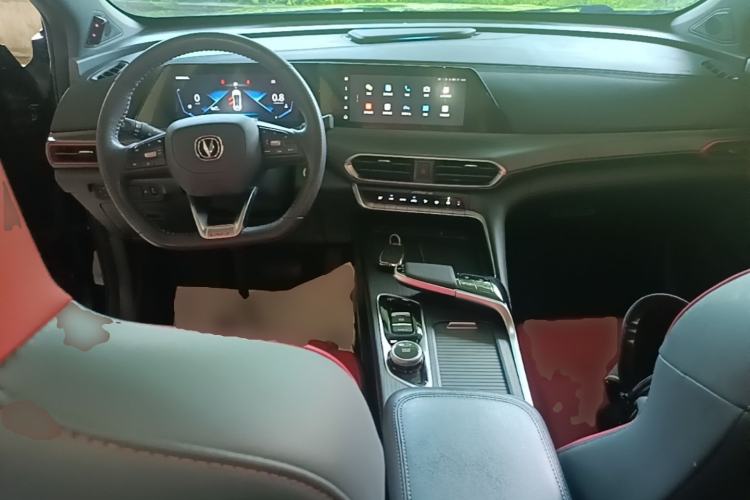 Used CHANGAN UNI-T 2020 1.5T Prestige Version Center Console