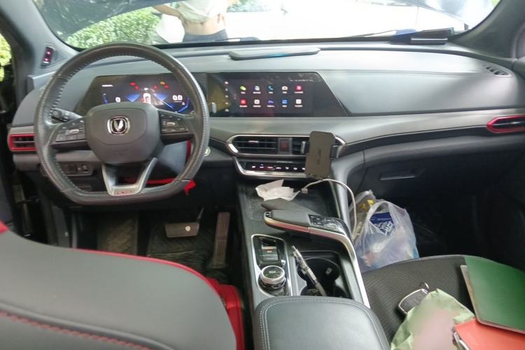Used CHANGAN UNI-T 2020 1.5T Prestige Version Center Console