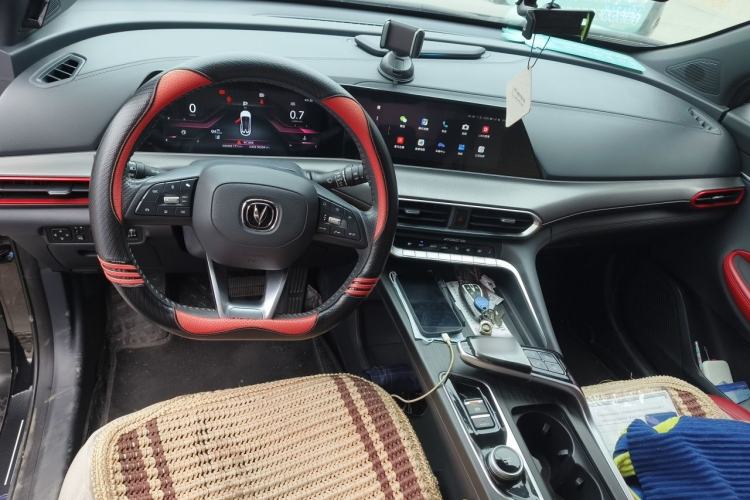 Used CHANGAN UNI-T 2020 1.5T Prestige Version Center Console