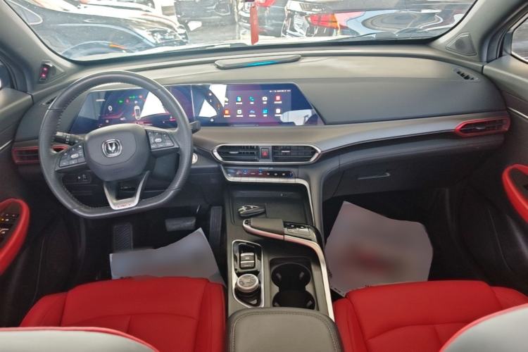Used CHANGAN UNI-T 2020 1.5T Prestige Version Center Console