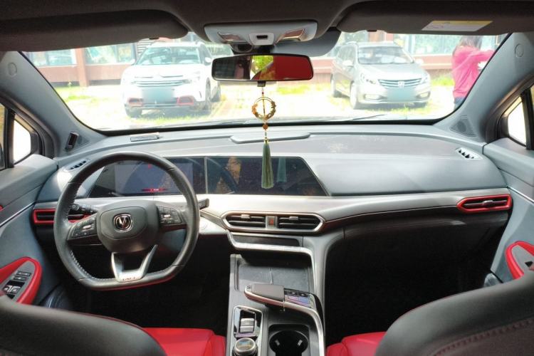 Used CHANGAN UNI-T 2020 1.5T Prestige Version Center Console