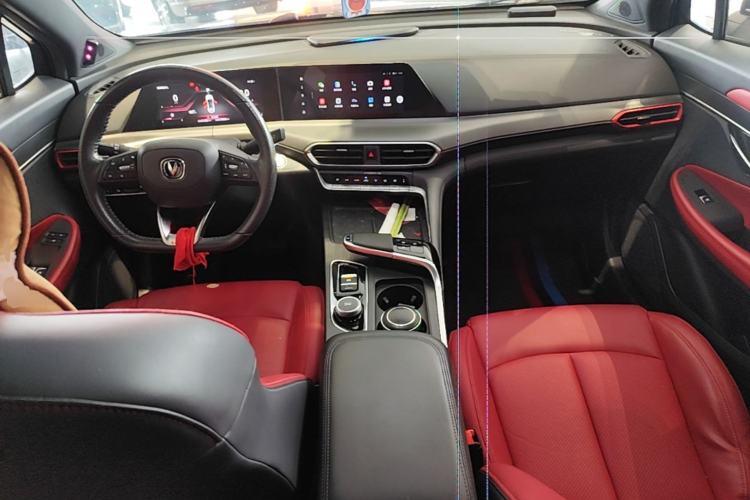 Used CHANGAN UNI-T 2020 1.5T Prestige Version Center Console
