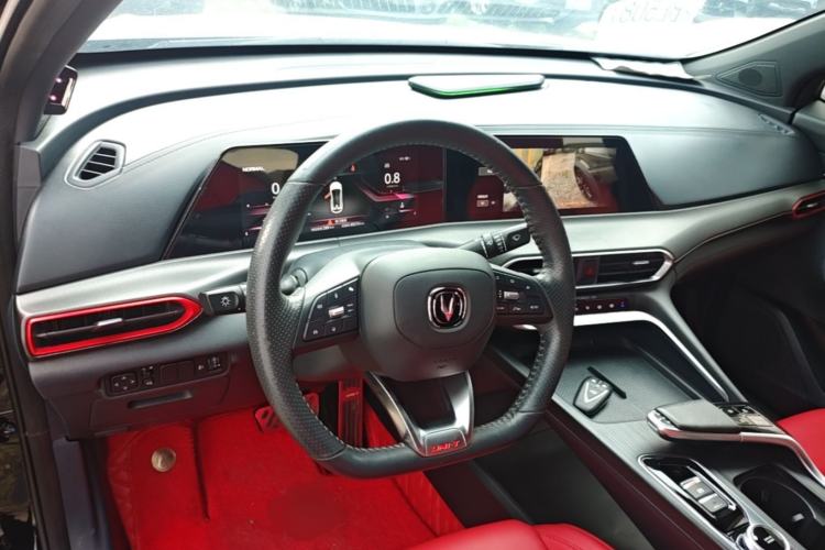 Used CHANGAN UNI-T 2020 1.5T Prestige Version Center Console