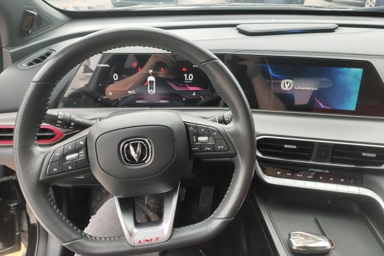 Used CHANGAN UNI-T 2020 1.5T Prestige Version Center Console