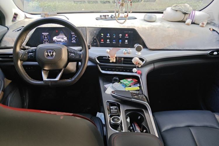 Used CHANGAN UNI-T 2020 1.5T Flagship Version Center Console