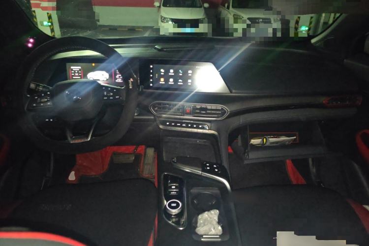Used CHANGAN UNI-T 2020 1.5T Flagship Version Center Console