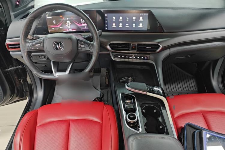 Used CHANGAN UNI-T 2020 1.5T Prestige Version Center Console