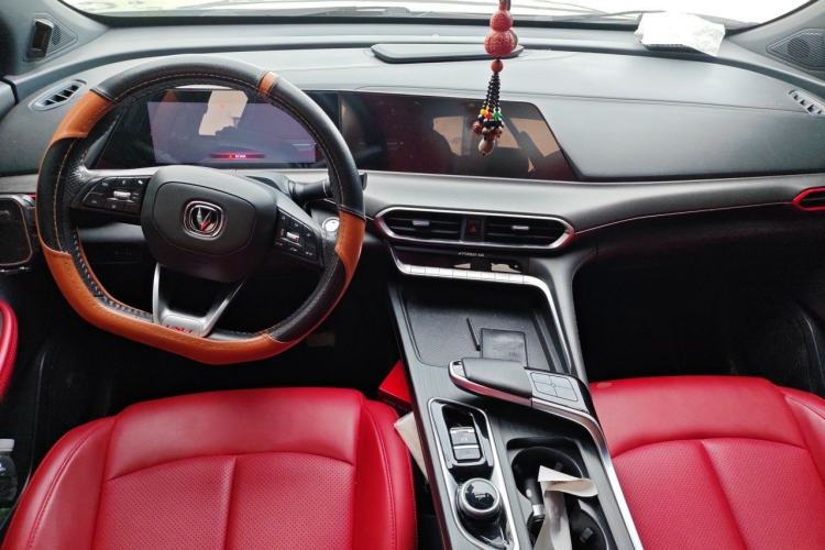 Used CHANGAN UNI-T 2020 1.5T Prestige Version Center Console