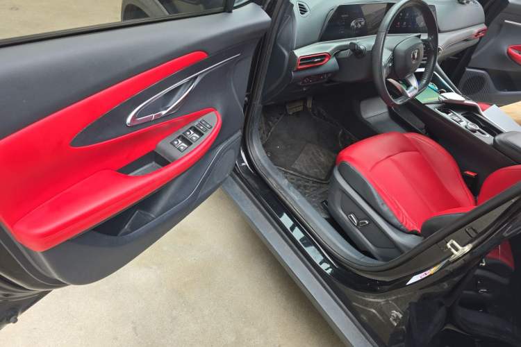Used CHANGAN UNI-T 2020 1.5T Prestige Version Driver Seat