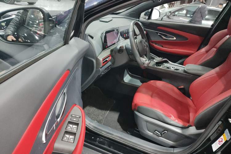 Used CHANGAN UNI-T 2020 1.5T Prestige Version Driver Seat