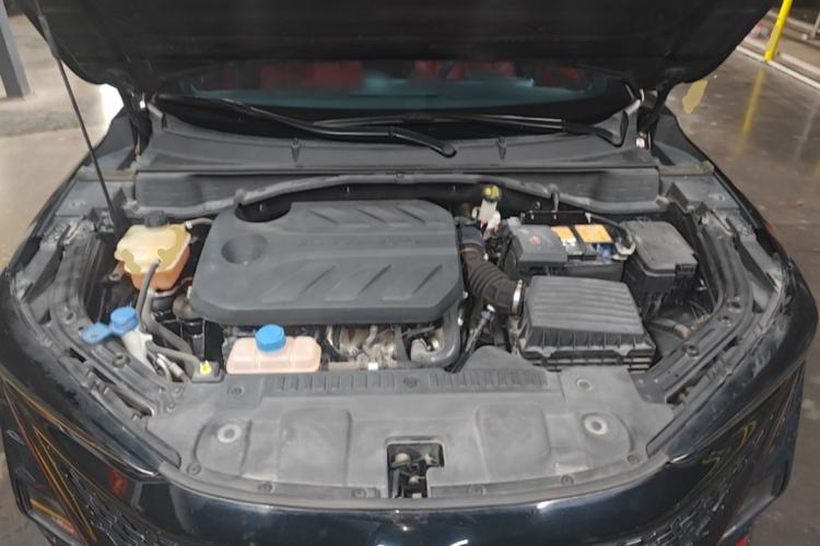 Used CHANGAN UNI-T 2020 1.5T Prestige Version Engine Bay